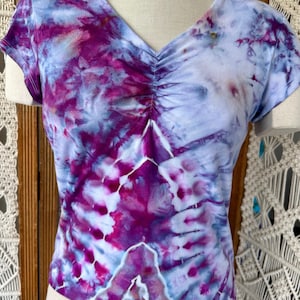 Ultraviolet scrunch top