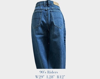 90s Vintage High Waisted Jeans – 29"W, Petite Curvy Mom Jeans