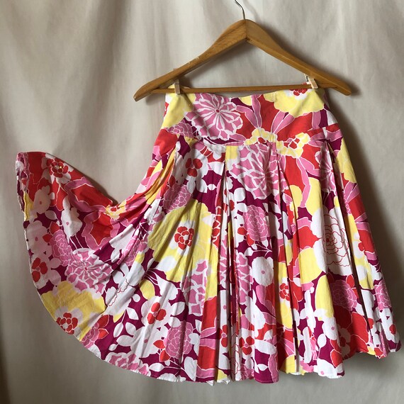 Pink skirt red flowers cheap