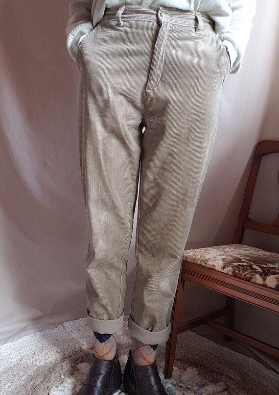 Beige corduroy pants by Woolrich 