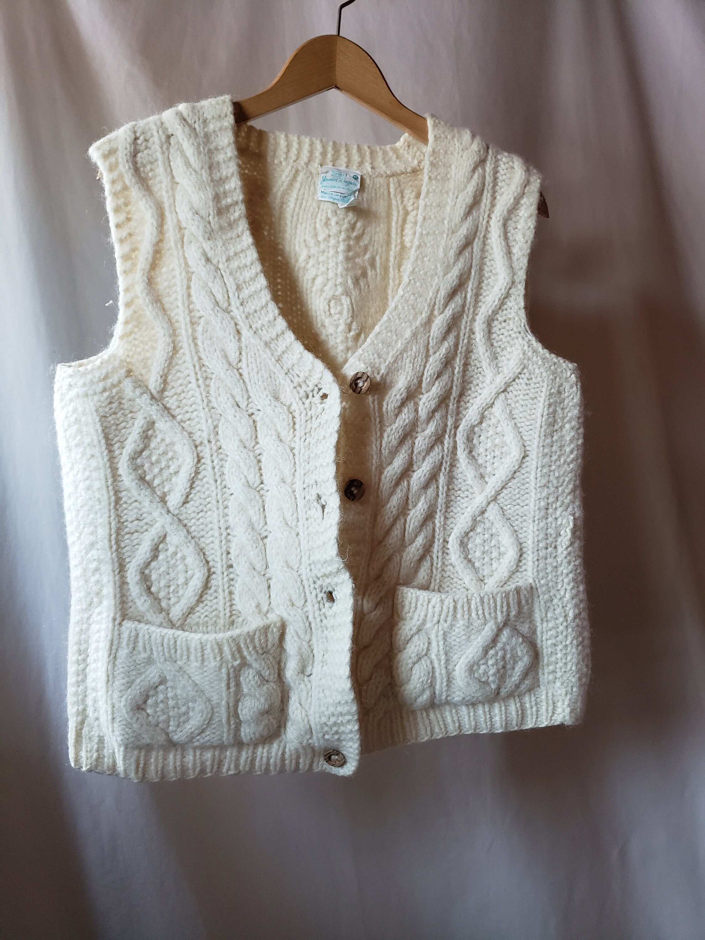 Cream Cable Knit Sweater Vest W/wood 