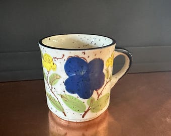 Stoneware coffee cup Flowers Blue & Yellow - Hand painted