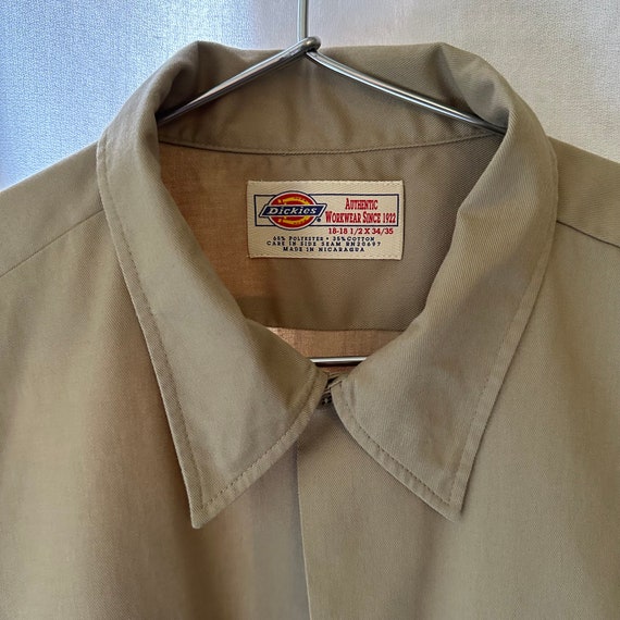 Dickies work shirt 34/35 Khaki long sleeve Button… - image 2