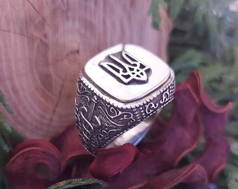 Ukrainian Tryzub Trident Ring – Ukraine Ornament Signet Ring in Silver, Gold, Bronze