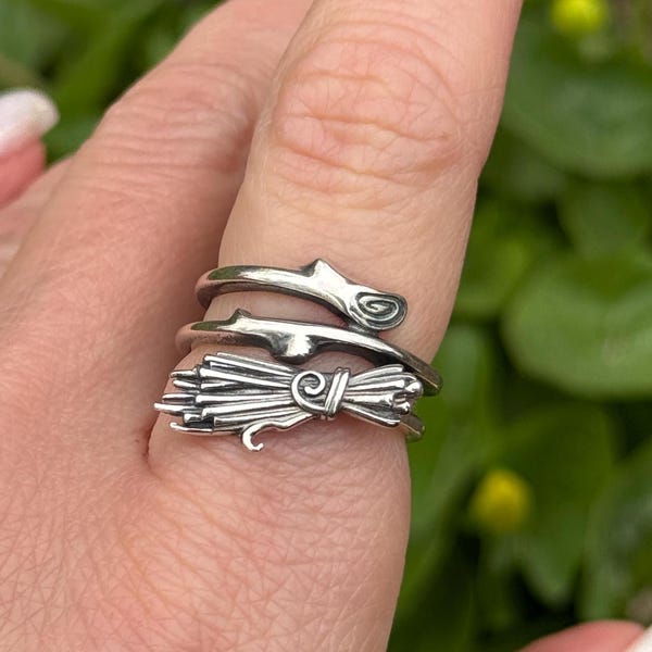 Förtrollad häxas kvastskaftsring | Sterlingsilver | Wicca | Hednisk | Gotisk | Boho | Unik | Handgjord | Justerbar | Mystisk | Ockult