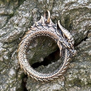 Viking Ouroboros Sea-Serpent Pendant – Jörmungandr World Snake Necklace in Bronze, Silver, or Gold | Norse Infinity Dragon Medallion Gift