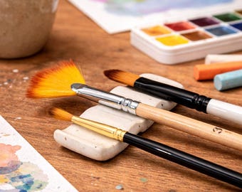 Speckled Ceramic Paintbrush Rest – Handmade Pottery Tool for Artists