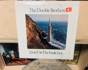 The Doobie Brothers - Livin On The Fault line