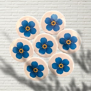 Forget Me Not Pin Badge: Alzheimer's Dementia Awareness (25mm)