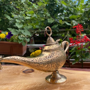 Handmade Aladdin Magic Lamp, genie lamp, Christmas ,Brass Lamp Spec Vintage Gift, Office Decor, Handcrafted Aladdin Lamp, Shade , Home Decor image 2