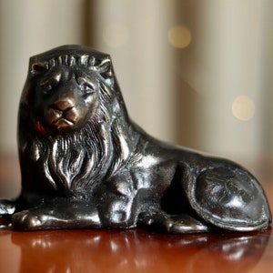 Brass Lion Figurine Leo, home decoration, Gift Gold Animals Sculpture, Ornament, Christmas