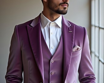 Esmoquin de tres piezas de terciopelo morado claro: traje de boda a medida para hombre