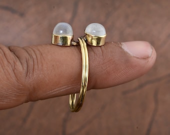 Doppel Mondstein Messing Ring, handgemachter verstellbarer Wickelring für Frauen, spiritueller Kristall Schmuck, Minimalist Ring Geschenk