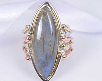 Natural Blue Labradorite Ring, Sterling Silver, Blue Stone Ring, Gemstone Ring, Labradorite Jewelry, Minimal Ring, Everyday Ring