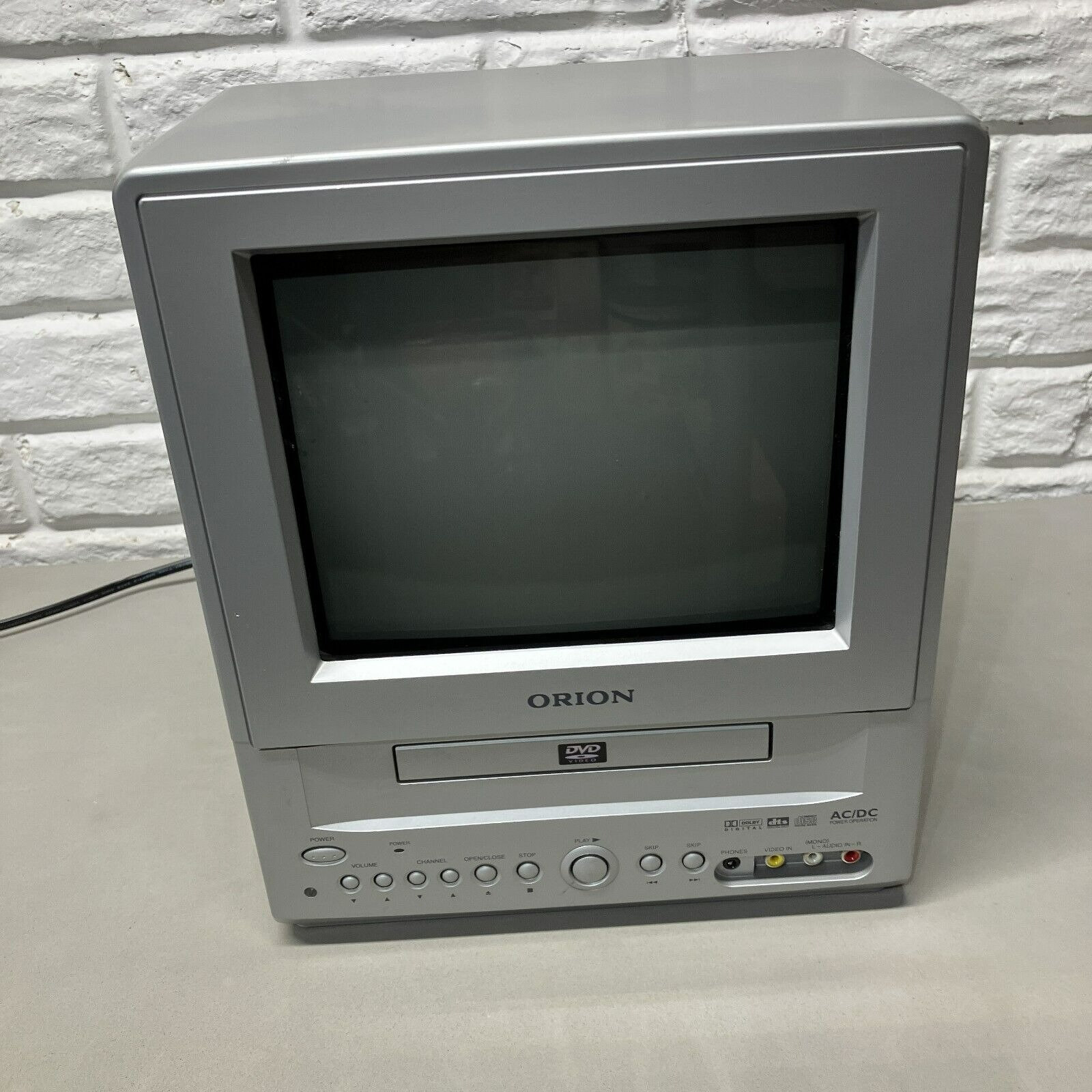 ORION Retro Gaming Stereo TV/DVD Combo TVDVD093B Camping
