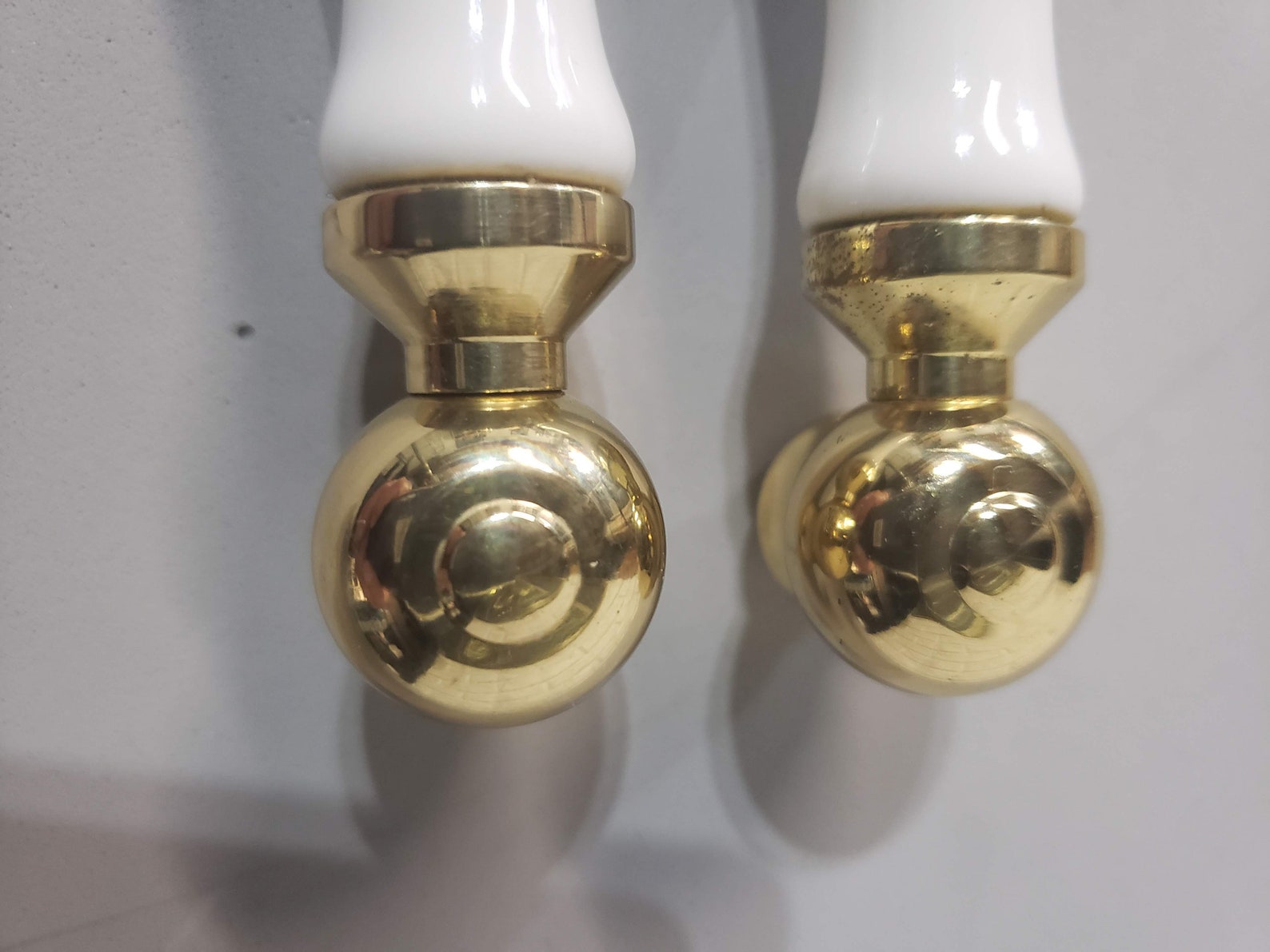 Antique Vintage Set 2 Plumbing Fixtures Faucet Handles White Etsy