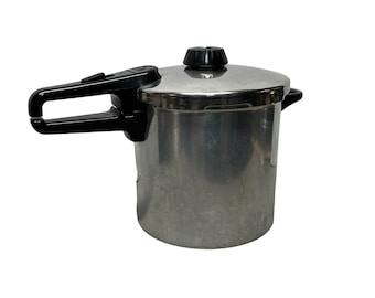 Fissler Vitaquick  Stainless Steel Stove Top Steam Pressure Cooker Pot 8 Qt Vtg