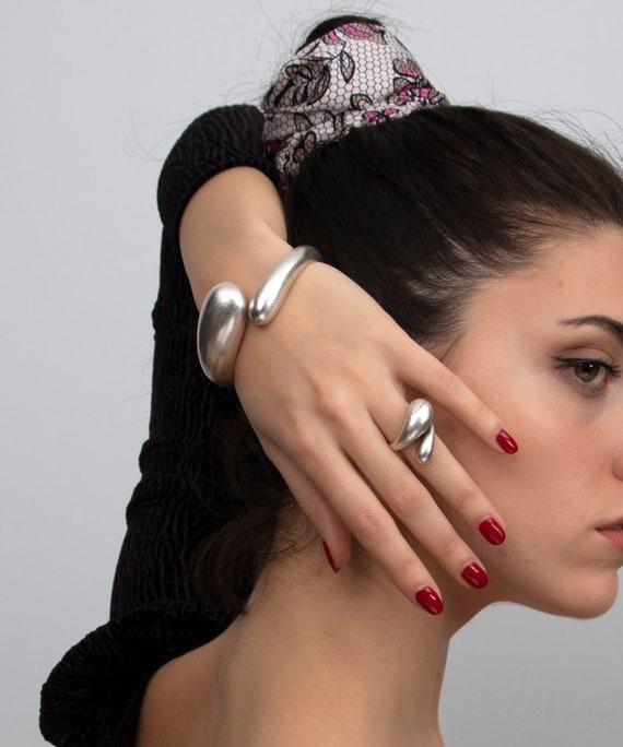 Handmade Silver-Toned Boho Ring: Boho Jewelry