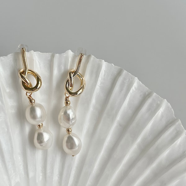 Baroque Pearl Earrings,Large Pearl Earrings,Pearl Drop Earrings,White Pearl Earrings,Bridal Pearl Earrings,Pearl Earring Dangle