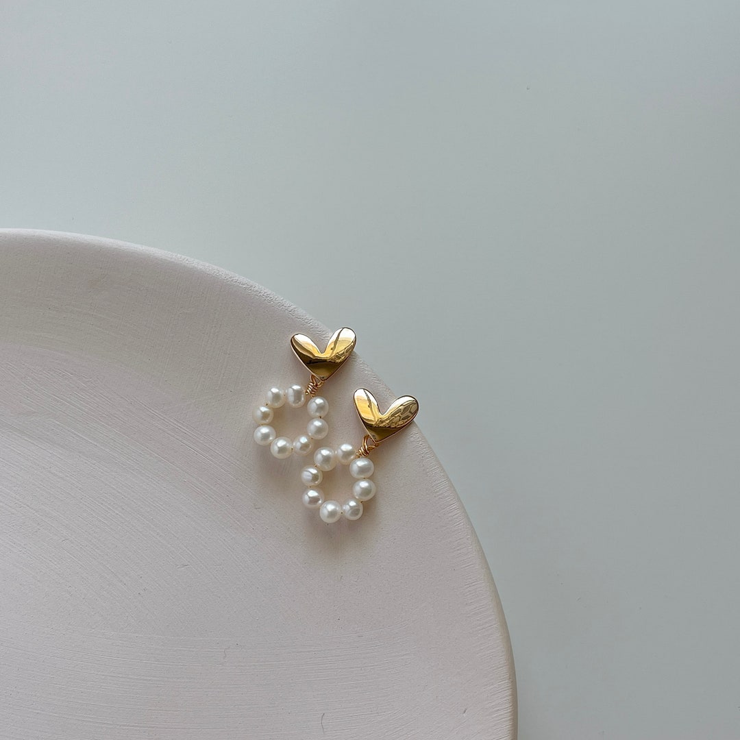 Gold Heart Pearl Drop Earrings,minimalist Earring,dainty Earring,dangle ...