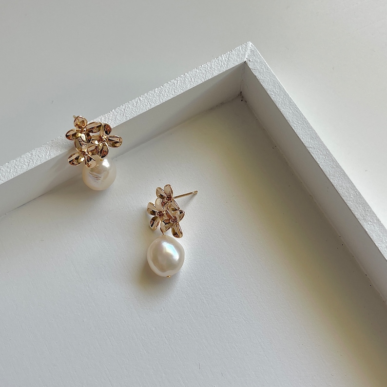 Flower and Pearl Drop Earrings,Gold Pearl Earrings,Real Freshwater Pearl Earrings,Baroque Pearl Earrings,Bridesmaid Gift image 6