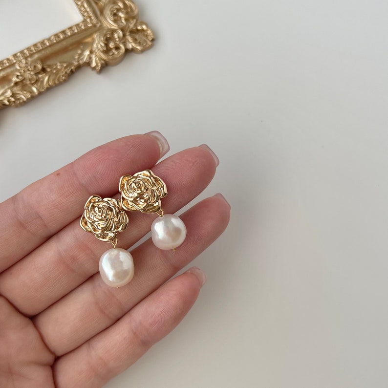 Rose and Pearl Drop Earrings,Pearl Flower Earrings,Pearl Earrings Dangle,Gold Pearl Earrings,Baroque Pearl Earrings,Bridesmaid Gift image 5