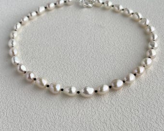 Black Spinel and Pearl Necklace,Baroque Pearl Necklace,Statement Necklace,Unsex Jewelry,Gift For Him