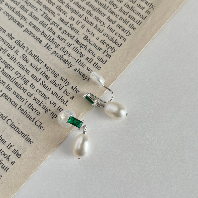 Clip On Earrings Dangle,Green Pearl Earrings,Bridal Pearl Earrings,Gold Pearl Earrings,Wedding Jewelry,Gift For Her silver Clip-on green