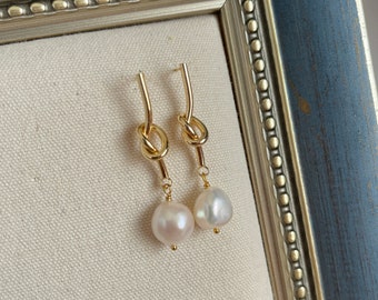 Baroque Pearl Drop Earrings,Real Baroque Pearls Dangle,Gold Pearl Earrings,Long Pearl Earrings,Gift For Her