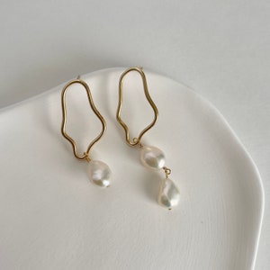 Baroque Pearl Earrings,Statement Pearl Earrings, Pearl Dangle Earrings,Pearl Drop Earrings,Unique Gift