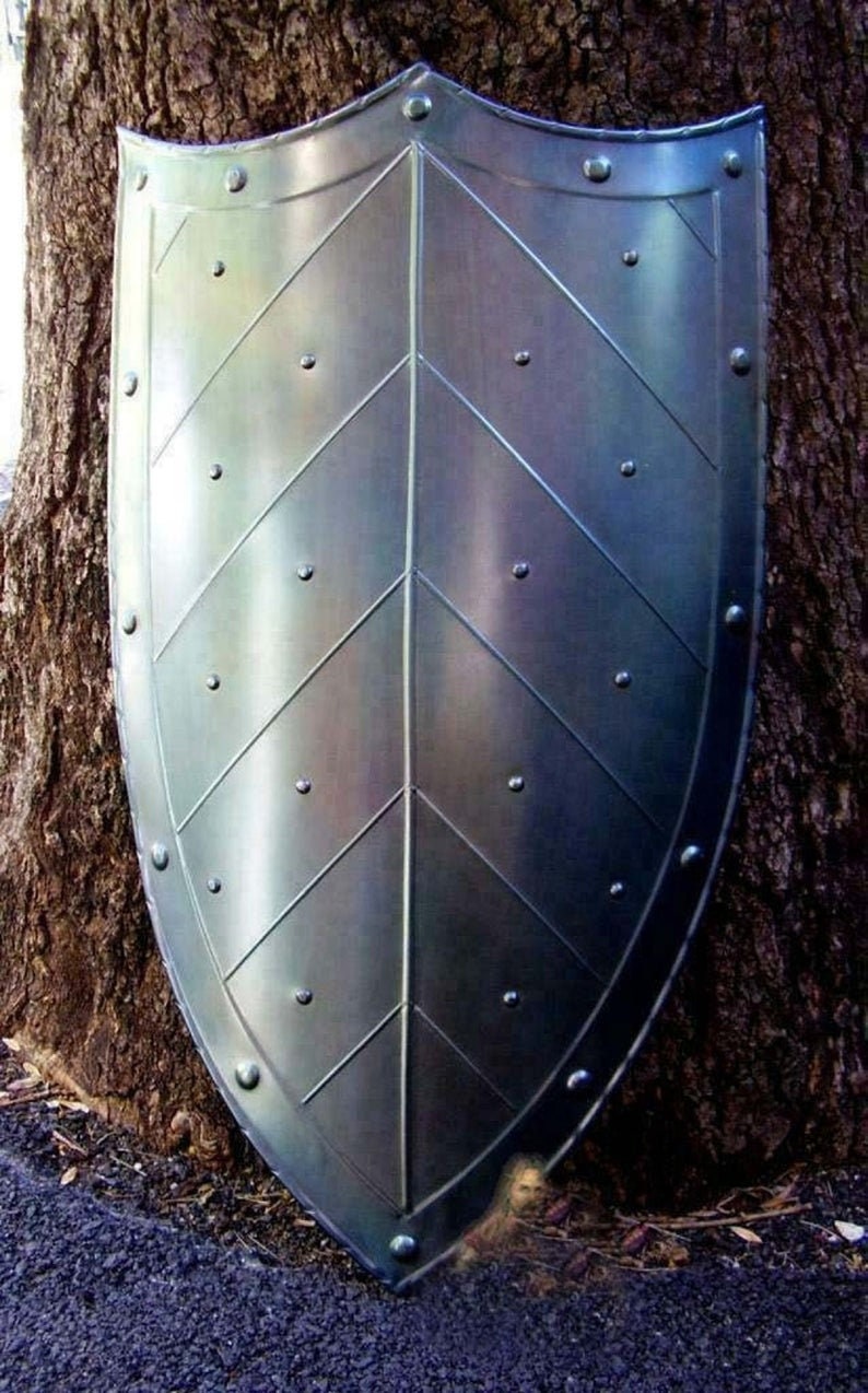 Medieval Knight Pointed Shield | Larp Re-enactment Cosplay Heater Shield | Functional Armor Knight Battle Shield Handmade | Halloween Gift