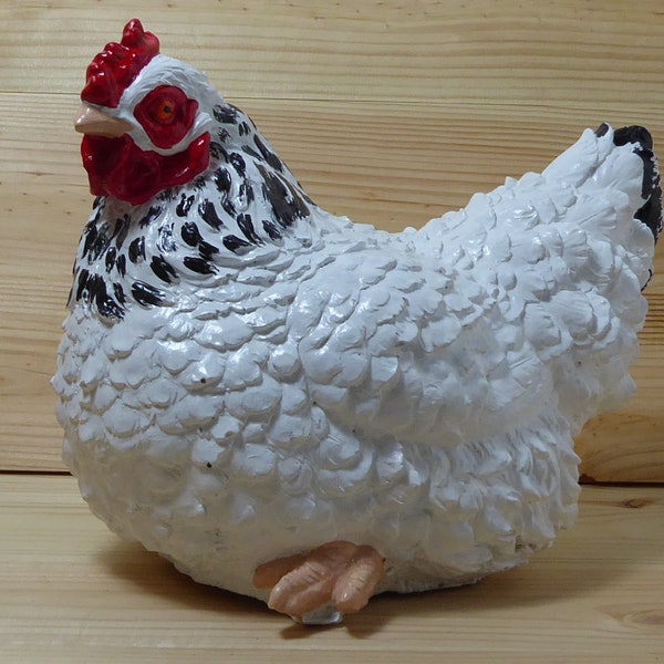 Fantastic Highly Detailed Light Sussex Cast Stone Chicken Garden Ornament 19cm tall