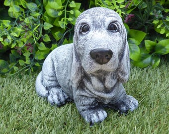 Handcrafted Basset Hound Dog Garden Ornament Cast Stone 11cm tall