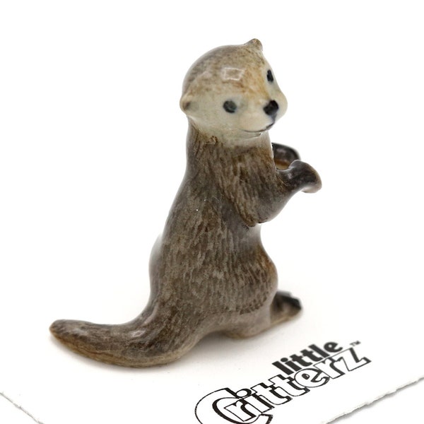 Little Critterz Brown Otter - Asian Otter Nimble - Home Décor Animal Decorative Figurine - Miniature Porcelain Figurine