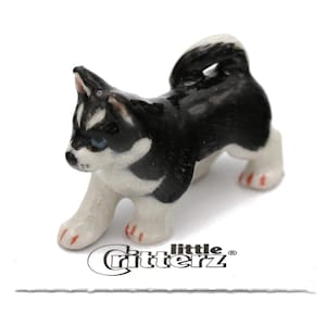 Little Critterz Black & White Siberian Husky &quot;Bering&quot; - Home Decor Animal Decorative Figurine Birthday Gift - Miniature Porcelain Figurine