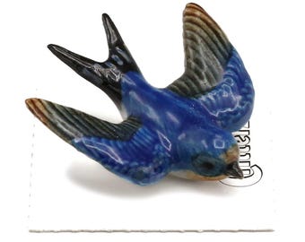 Little Critterz Bird Barn Swallow "Dawn" - Handcrafted Home Decor Bird Birthday Gift Decorative Figurine - Miniature Porcelain Figurine