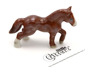 Little Critterz Brown Horse Thoroughbred "Chestnut" - Home Decor Animal Birthday Gift Decorative Figurine - Miniature Porcelain Figurine