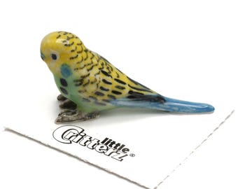 Little Critterz Parrot Green Parakeet Mojito - Handcrafted Home Decor Bird Decorative Figurine - Miniature Porcelain Figurine
