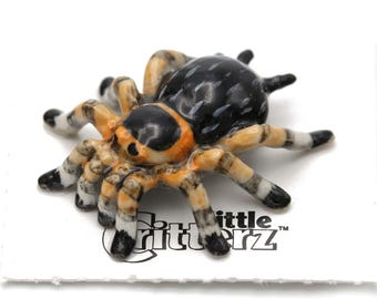 Little Critterz Tarantula "Silk" Animal Multicolor - Home Decor Animal Collectible Figurine Birthday Gift - Miniature Porcelain Figurine