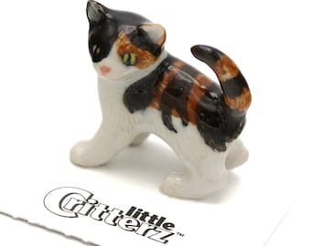 Little Critterz Cat Calico Kitten Holly - Hand-painted Home Decor Animal Birthday Gift Decorative Figurine - Miniature Porcelain Figurine