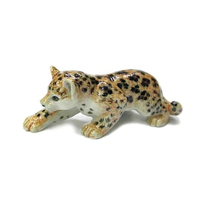 Northern Rose Leopard Cub Tiger Stalking - Home Decor Animal Decorative Figurine Birthday Gift - Miniature Porcelain Figurine