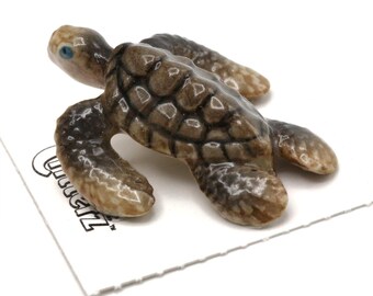 Little Critterz Brown Sea Turtle "Dream" - Handcrafted Home Decor Reptile Birthday Gift Decorative Figurine - Miniature Porcelain Figurine