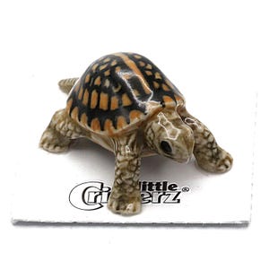 Little Critterz Turtle Figurine Dom Reptail - Home Decor Reptail Birthday Gift Decorative Figurine - Miniature Porcelain Figurine