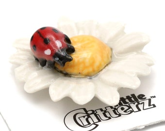 Little Critterz Ladybug - Ladybug on Flower "Daisy" - miniature porcelain figurine