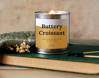 Butterweiche Croissant Holzdochtkerze. Croissant Duftkerze. Bäckerei inspirierte Kerze. Herbstliche Kerze