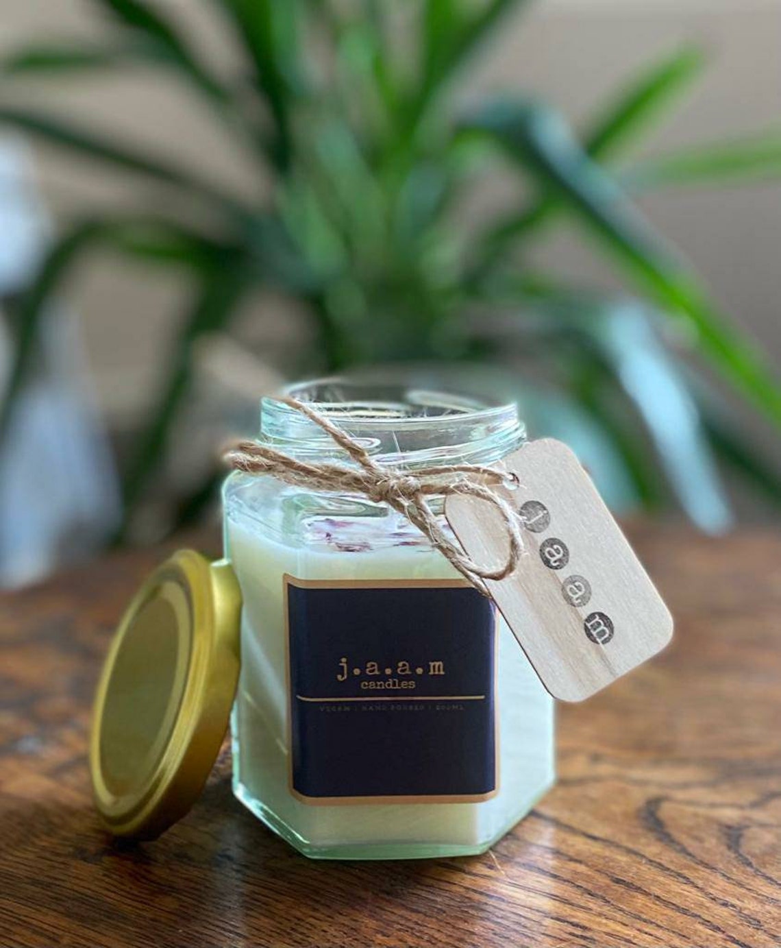 Candle gift box and wax melts. Candles uk. Gift for her