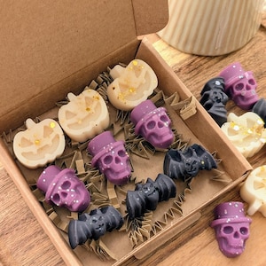 Halloween wax melt selection box. The spooky box wax melts. Halloween wax melts. Autumn home decor. Spooky scent wax melts