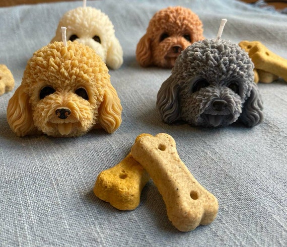 Orecchini Favole forma cagnolino barboncino colorato con ciondolo a forma di osso