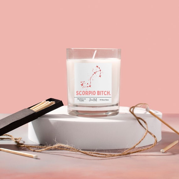 星座シリーズ 山羊座と水瓶座のキャンドルホルダー 蠍座のキャンドル。蠍座