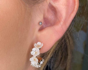 Charm Silver Bee Daisy Crystal Pearl Earrings Ear Stud Women Jewellery Gifts 